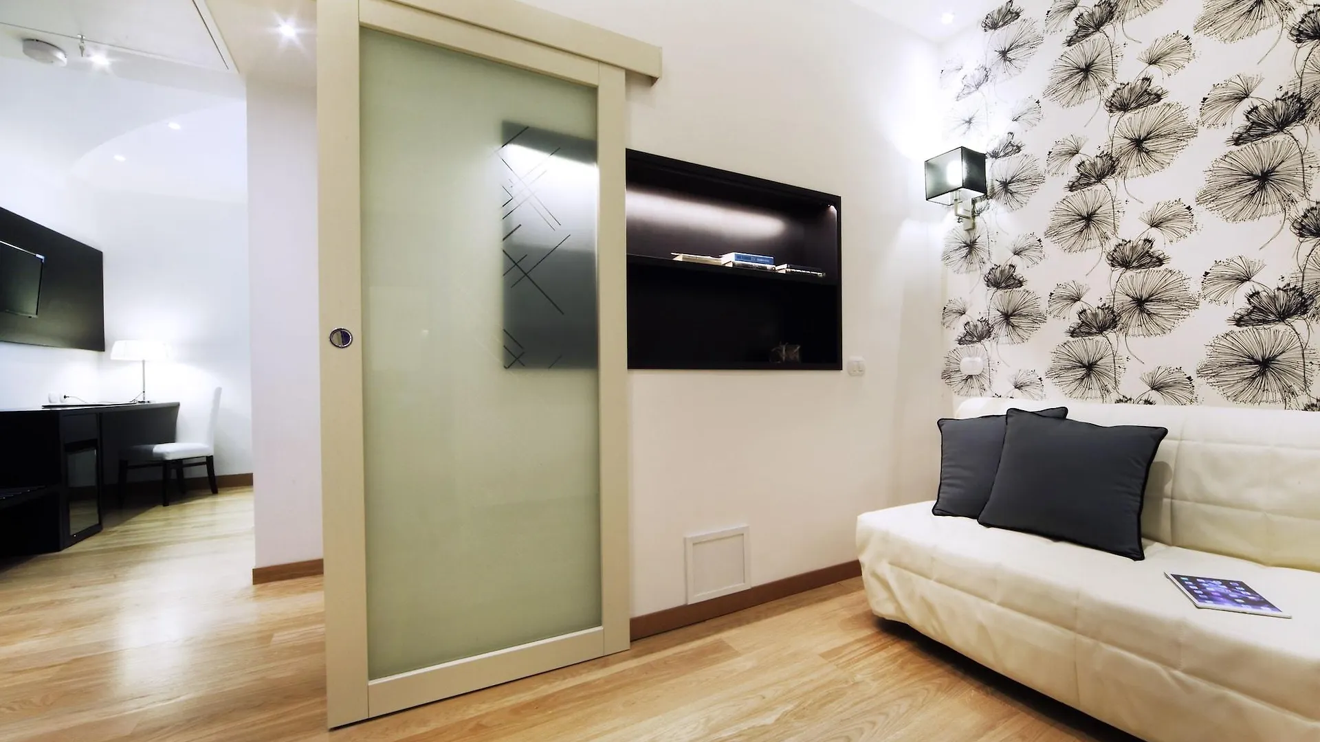 Ig-Suites Roma