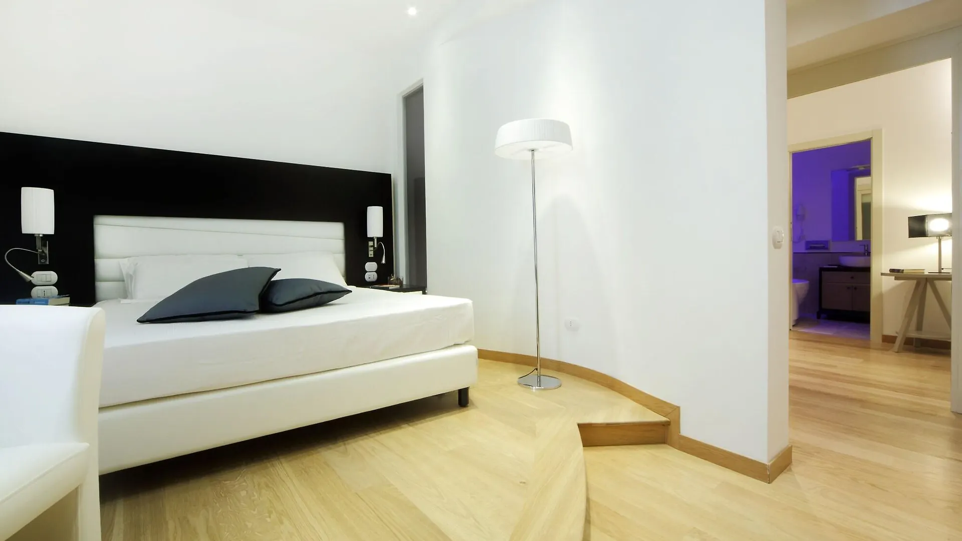 Ig-Suites Rom 3*,  Italien